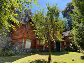 Cuncumen Casa de Montaña Villa La Angostura